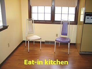 Eat-in kitchen