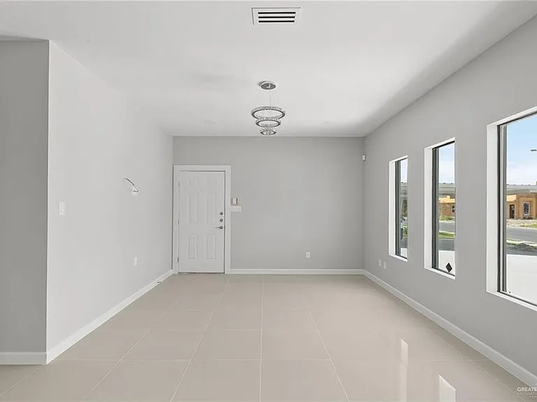 2020 Summerland Ln #1 — Photo 11