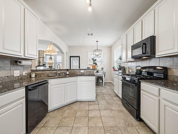 5th image of 4702 Alluvial Cir