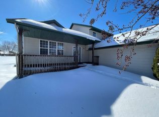 1001 Deer Ridge Ct NW, Lonsdale, MN 55046