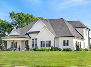 305 Fannis Cir, Gallatin, TN 37066