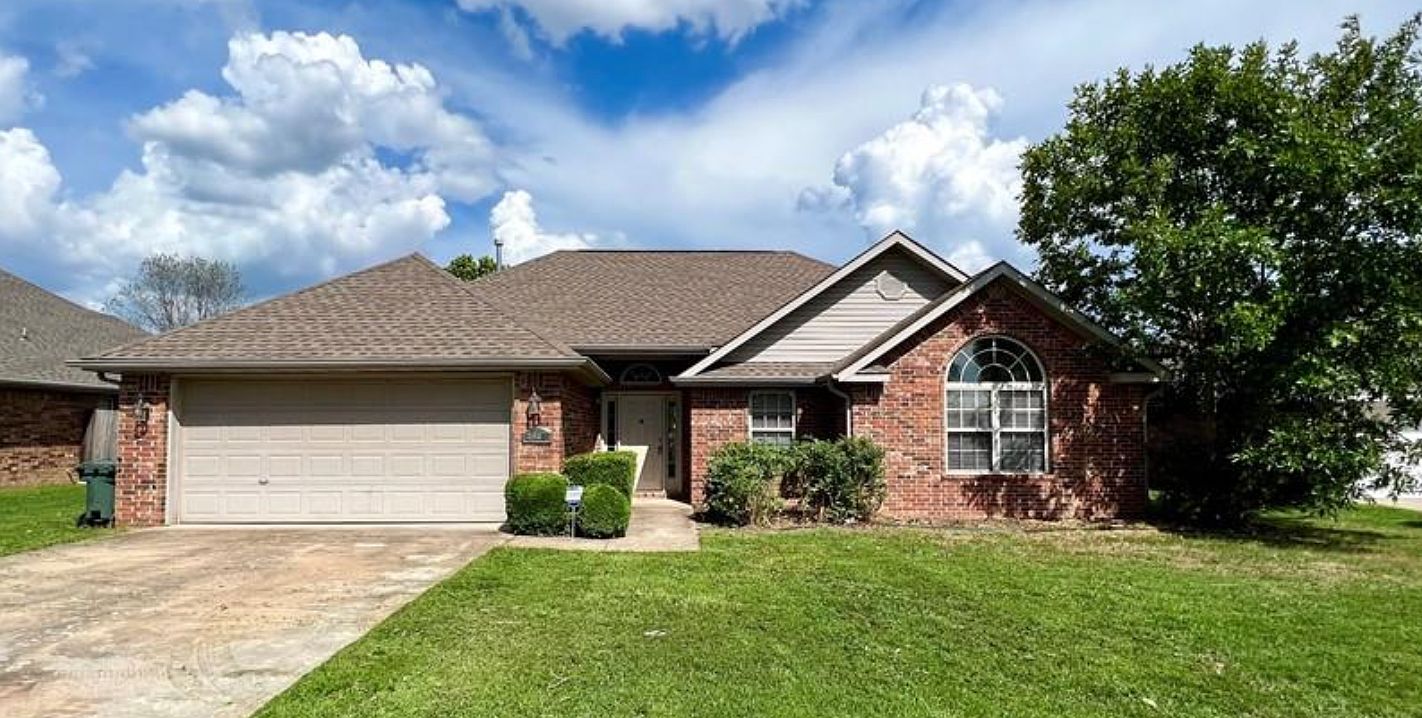 2880 N Bluegrass Pl, Fayetteville, AR 72704 Zillow