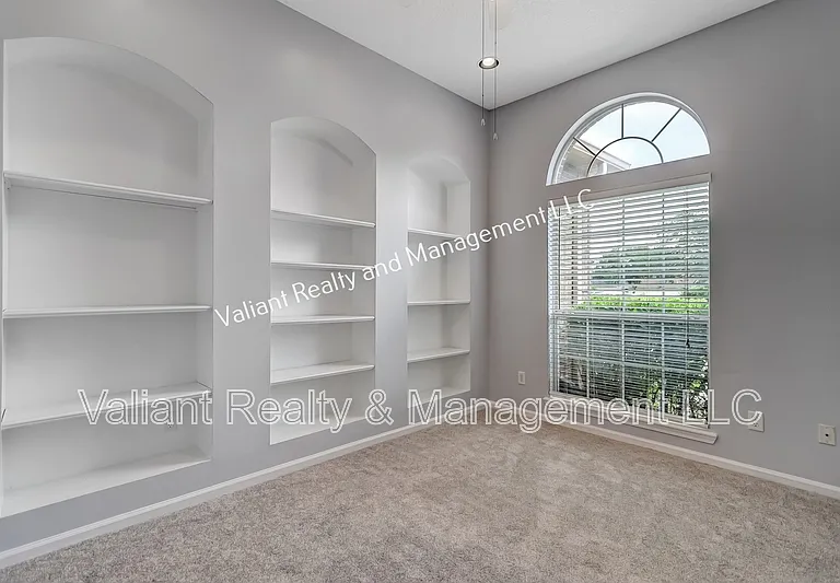12197 Ripken Cir N — Photo 8