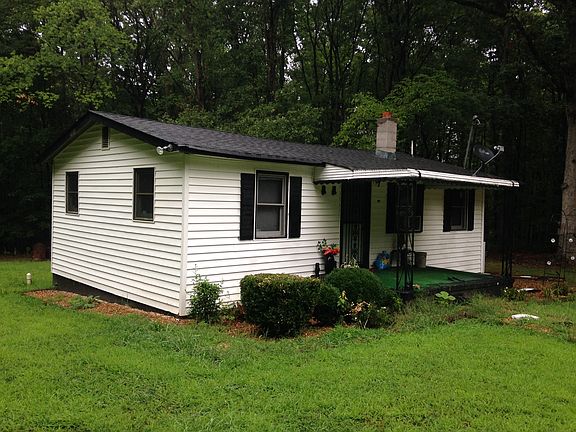 2nd image of 324 Woodland Dr