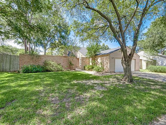 2nd image of 1038 Red Rock Canyon Dr