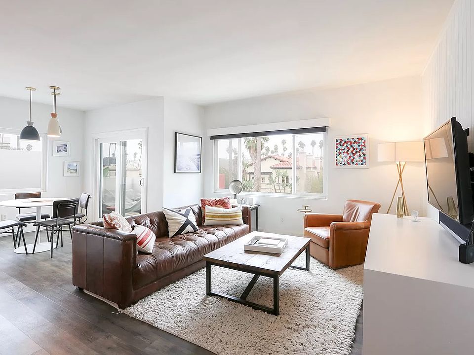 1st image of 937 5th St APT 6