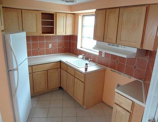 4th image of 18766 NE 18th Ave APT 141