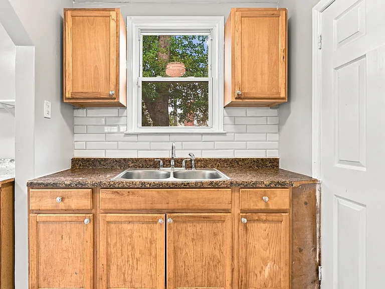 11034 Craft St — Photo 11
