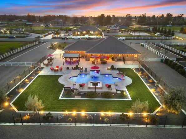 10089 Christylyn Way, Galt, CA 95632