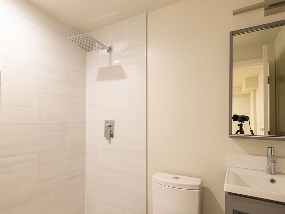 3rd image of 164 Harold Ave #B