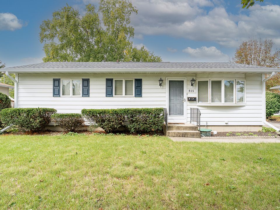 1st image of 815 Pearson Dr