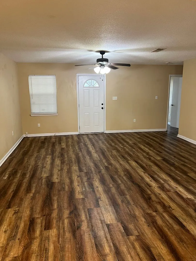 Beautiful 3bd/2ba home ready to rent — Photo 3