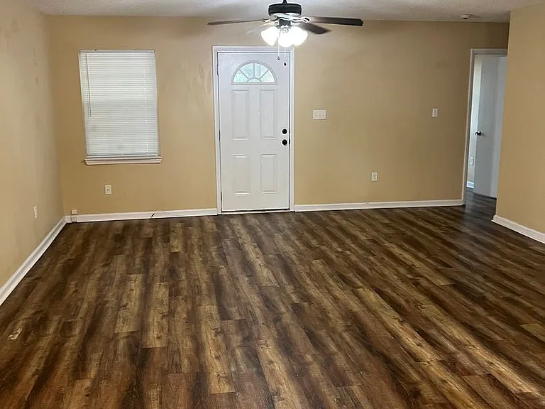 131 Cherokee Cir — Photo 3