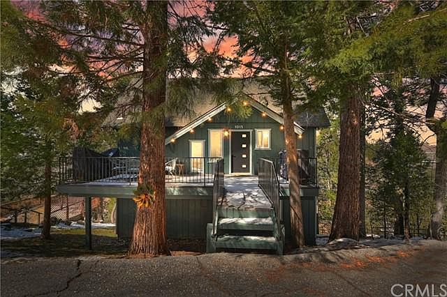 1st image of 1015 Sandalwood Dr