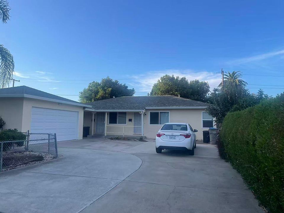 1st image of 2047 Lynnhaven Dr