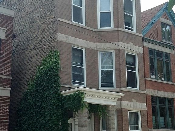 3rd image of 2143 N Oakley Ave #1