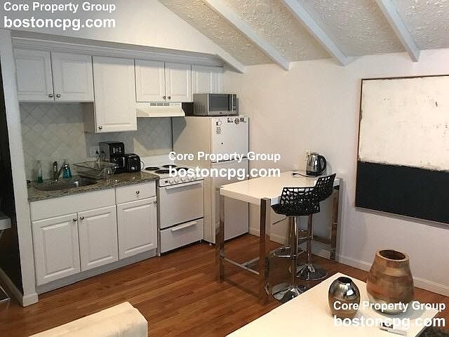 2nd image of 57 Prince St #1