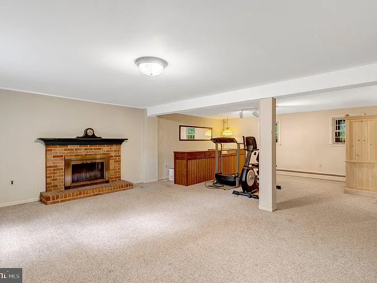 5315 Summit Dr — Photo 42