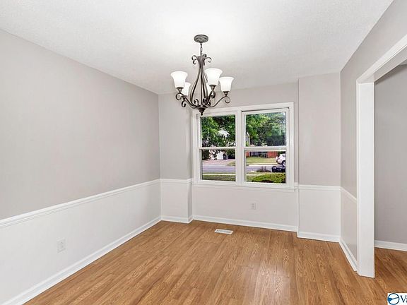 5th image of 2104 Bideford Dr SW