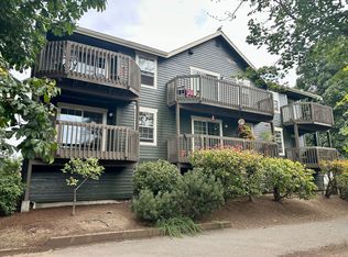 1210 Clinton St APT 101, Bellingham, WA 98225