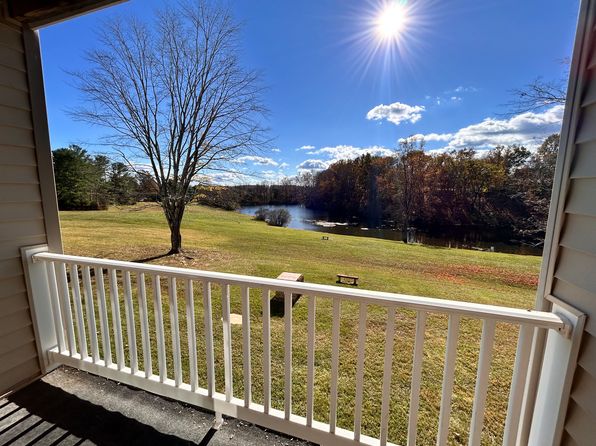 225 Coffee Rd #93