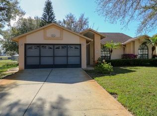 922 Brittany Park Blvd, Tarpon Springs, FL 34689