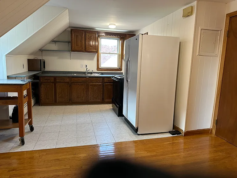 7 Hathorn St #3 — Photo 2