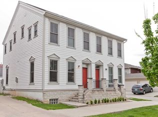 1319 Foster Rd, Iowa City, IA 52245