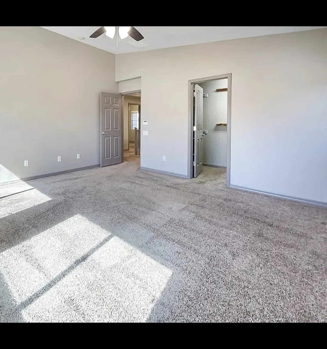 4 bed, 2.5 bath, 1875 sqft, $3,000 — Photo 2