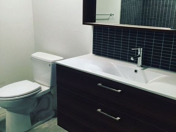 5th image of 733 N Hudson Ave APT 504