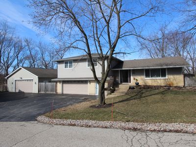 223 Park Rd, Lakemoor, IL, 60051