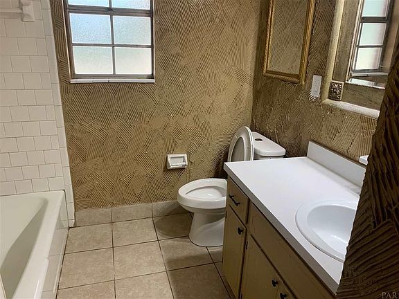 4th image of 2000 John Carroll Dr #B