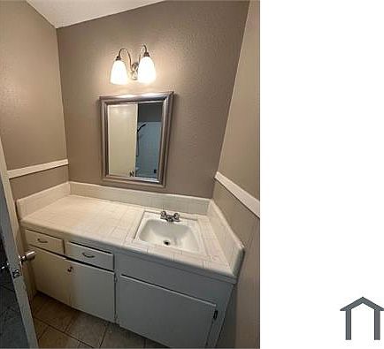5th image of 3604 Donna Dr
