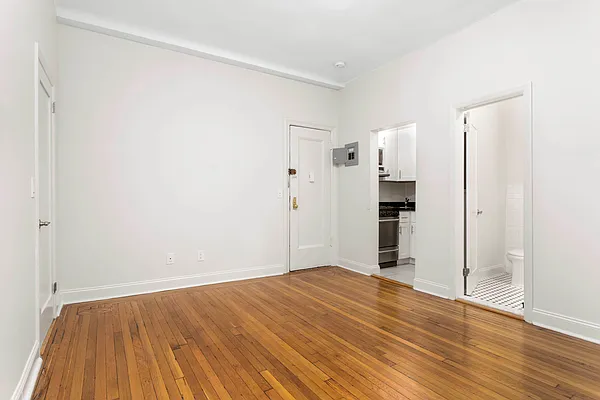 Rented by Douglas Elliman | media 14