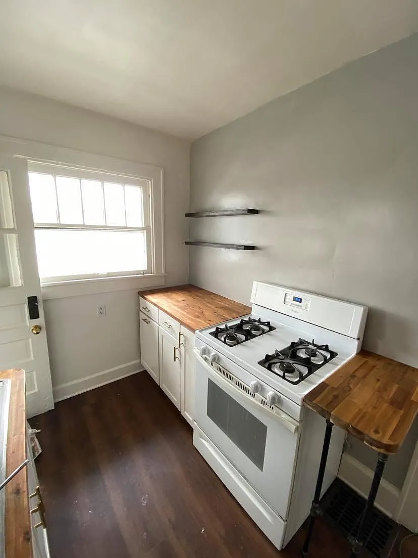 3824 Byram Ave — Photo 2