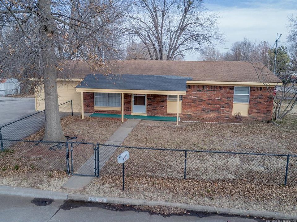 1st image of 312 Kelly Ct