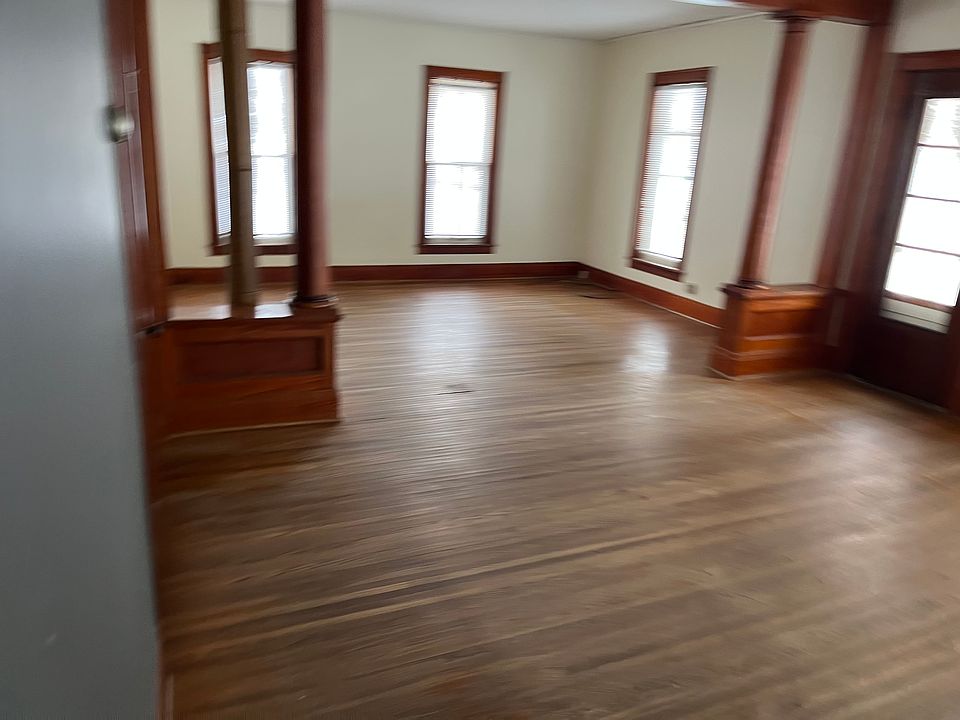 1st image of 18 Grove St