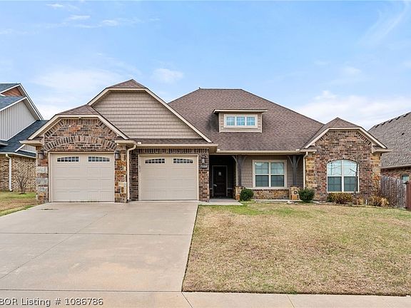 3rd image of 7904 Rome Way