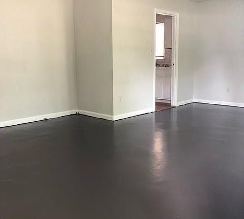 3rd image of 319 N Burbank Dr