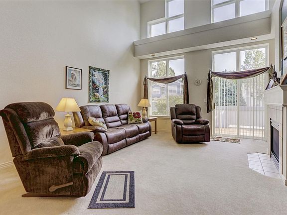 5th image of 3957 Da Vinci Dr