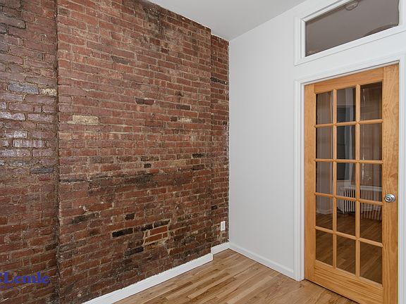 5th image of 7 Jones St #1F
