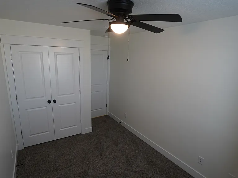 1570 S 150 W — Photo 20