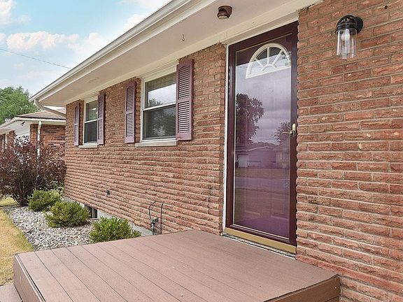 3rd image of 806 Christian Ave