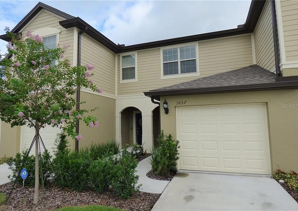 1st image of 1057 Pavia Dr