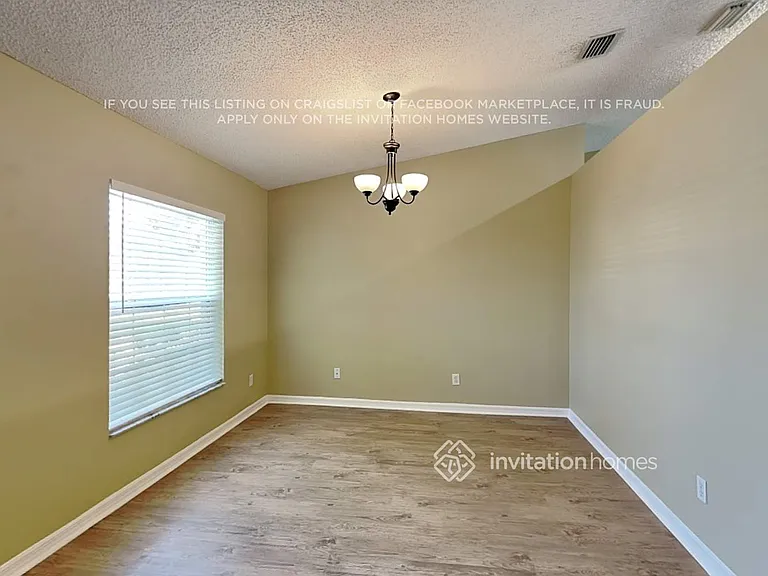 1712 Laramie Cir — Photo 5