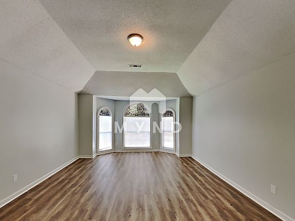 4th image of 1685 Rolling Stone Dr