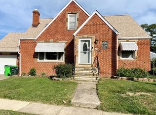 1529 Harding Dr, Wickliffe, OH 44092