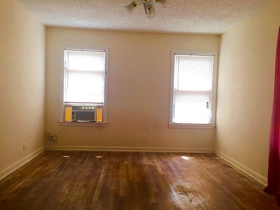 4th image of 2814 Kaiser Dr