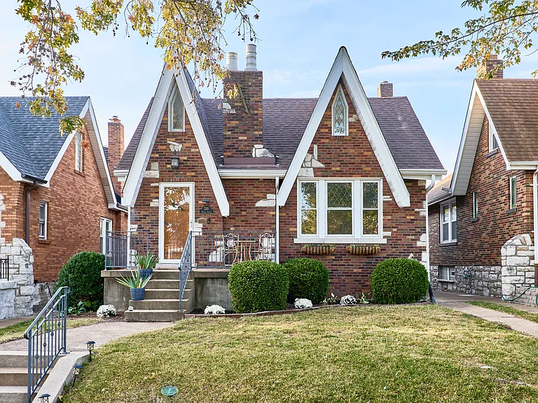 5210 Pernod Ave — Photo 1