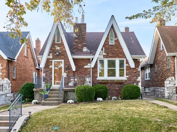 5210 Pernod Ave, Saint Louis, MO 63139